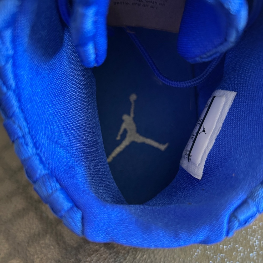 Jordan Future Hyper Royal Activewear Lace Up Sneakers Size 12 - Picture 9 of 10